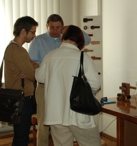 Zigmantas Dubinskas supažindina su savo išradimais - medinėmis rankenomis