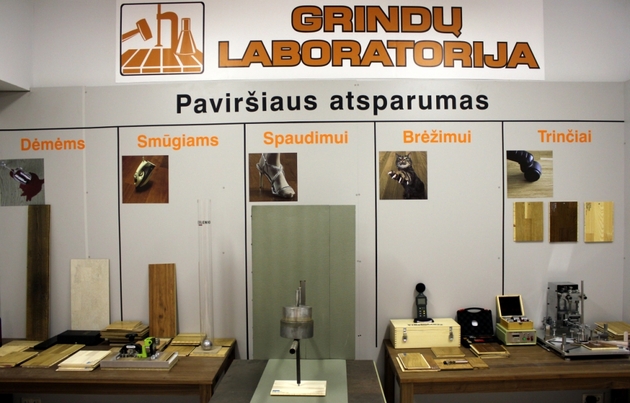 "Grindų laboratorija" Medžio centre