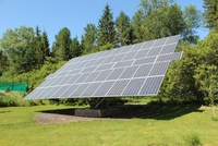 Prie skirstomųjų elektros tinklų prijungta saulės elektrinė