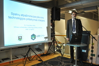Apie spalvų atpažinimo technologiją ir jos pritaikymą interjere antrąjį pranešimą seminare skaitė Dr. Pranciškus Vitta (Vilniaus universitetas / UAB „Ledigma“).